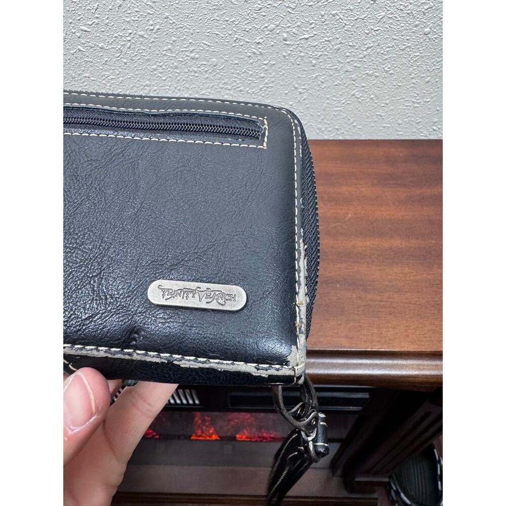 Trinity Ranch Tooled Design Wallet - Picture 8 of 8